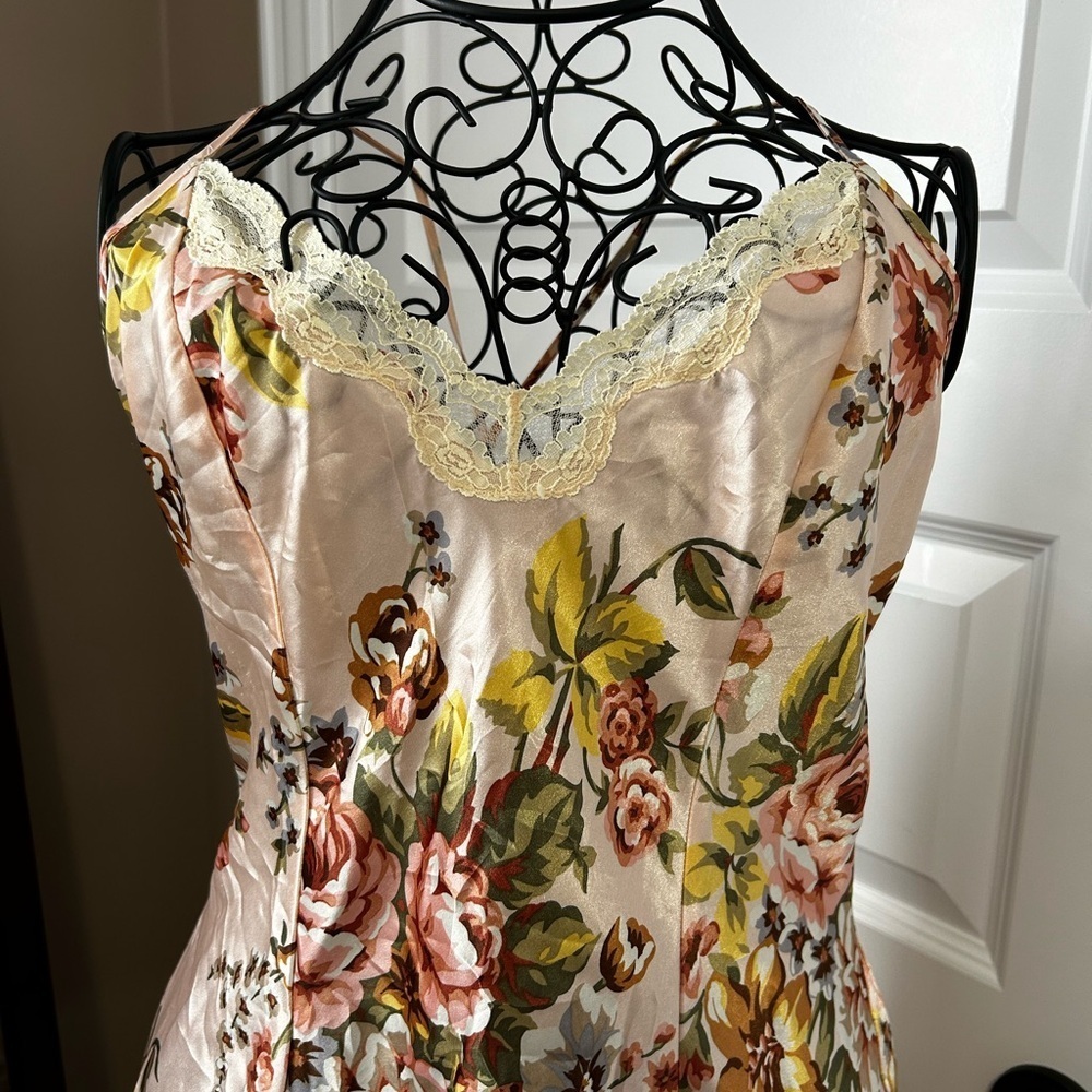 Victoria's Secret Vintage Gold Label Floral Satin Lace Nighty Lingerie - Picture 3 of 7